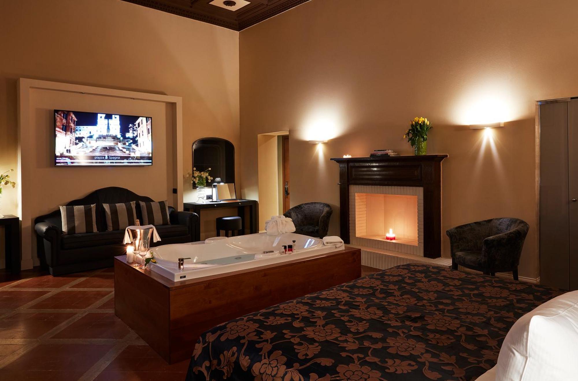 The Code Hotel Rom