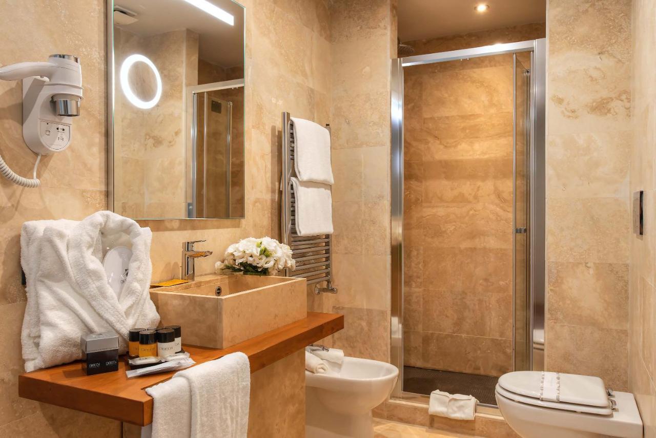 Hotel The Code Rom